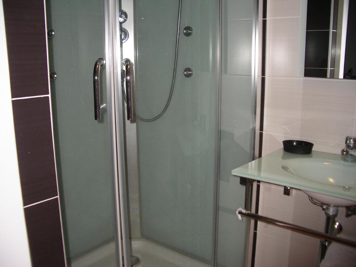 Apartamentos La Fonda Aninon 외부 사진