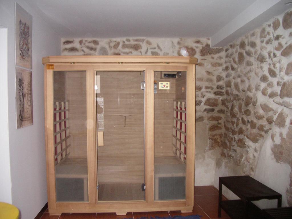 Apartamentos La Fonda Aninon 외부 사진