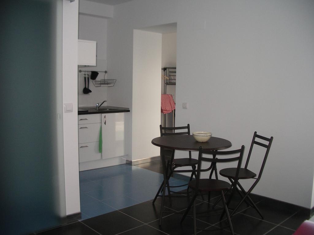 Apartamentos La Fonda Aninon 객실 사진